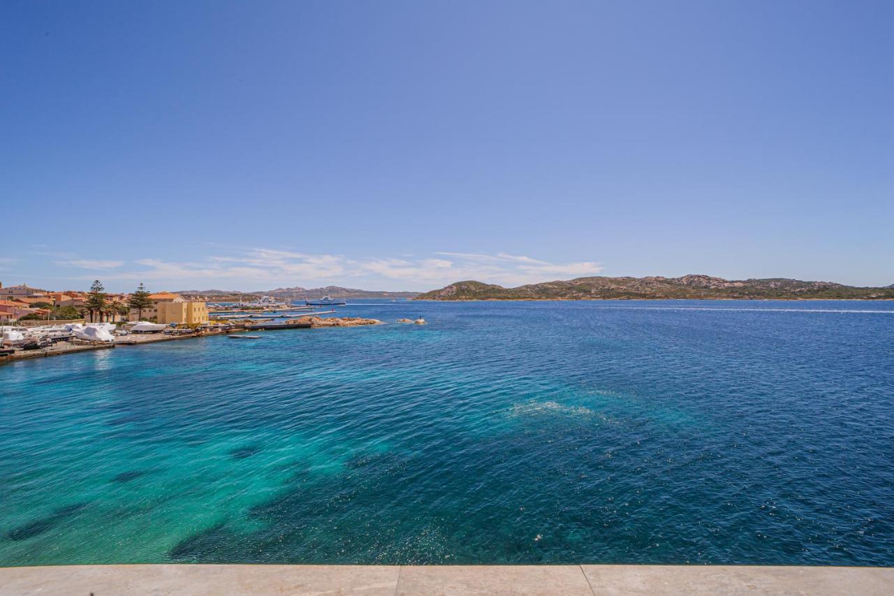 Il Gabbiano Hotel Ла Мадалена Екстериор снимка
