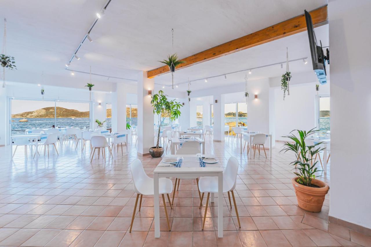 Il Gabbiano Hotel Ла Мадалена Екстериор снимка