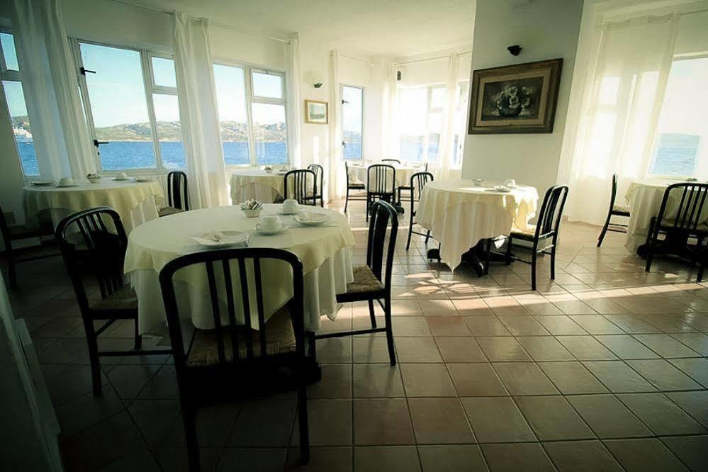 Il Gabbiano Hotel Ла Мадалена Екстериор снимка